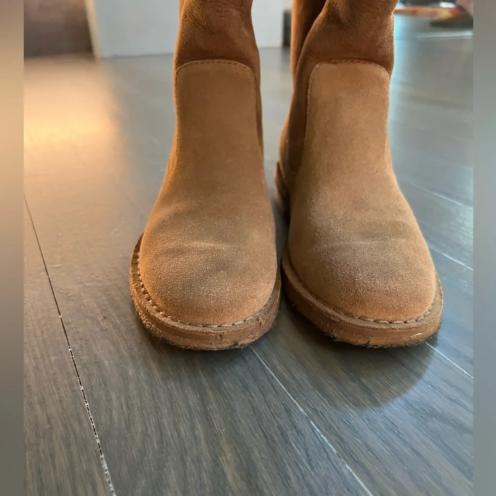 UGGS Tan Suede Knee-High Boots Size 6.5 - Picture 4 of 7